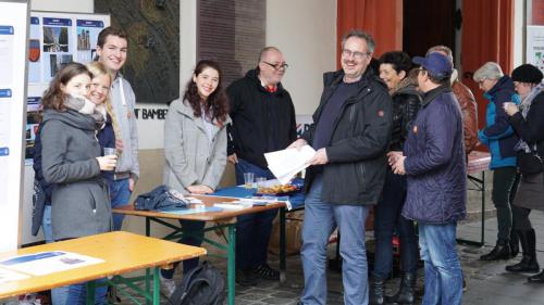 2019 05 09 Rodez-Stand zum Europatag 2834 small